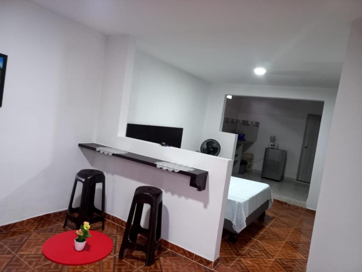 Apartaestudios El Jardin カリ 部屋 写真