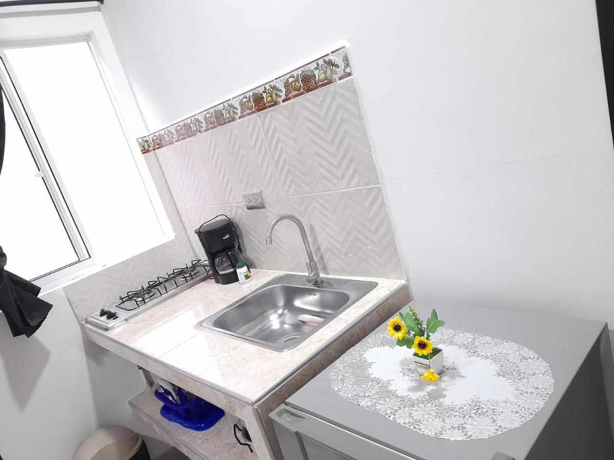 Apartaestudios El Jardin カリ 部屋 写真